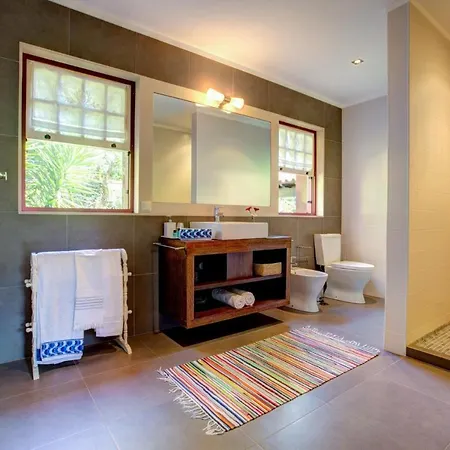 Βίλα Sleeps 6 Wifi Pico
